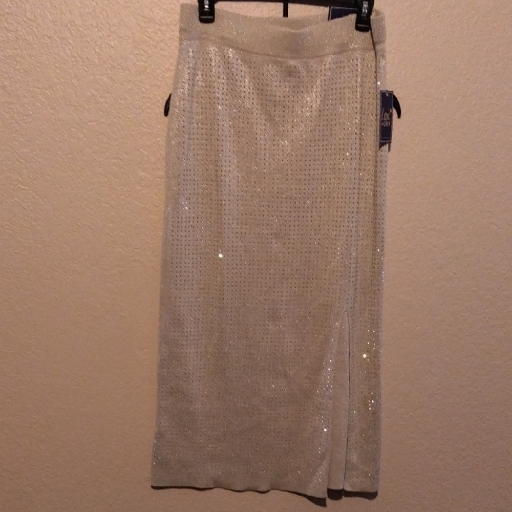 Elegant Cream Sequin Skirt
